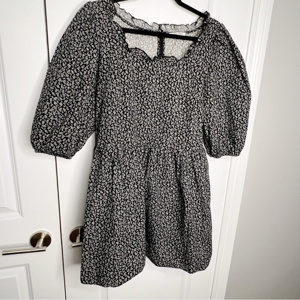 Sandy Liang Mini Dress Ditsy Floral Puff Sleeve Ruffles Black White Size M